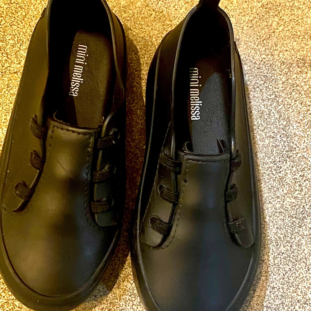 Great condition unisex mini Melissa shoes
